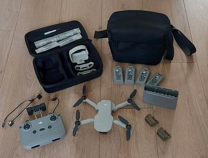 Zeer complete DJI mini 2SE fly more met 4 accu's, Audio, Tv en Foto, Drones, Gebruikt, Drone met camera, Ophalen of Verzenden
