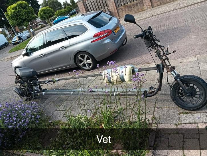 Verlengde scooter op blauw kenteken, Fietsen en Brommers, Minibikes, Midibikes en Pitbikes, Zo goed als nieuw, Overige typen, Ophalen