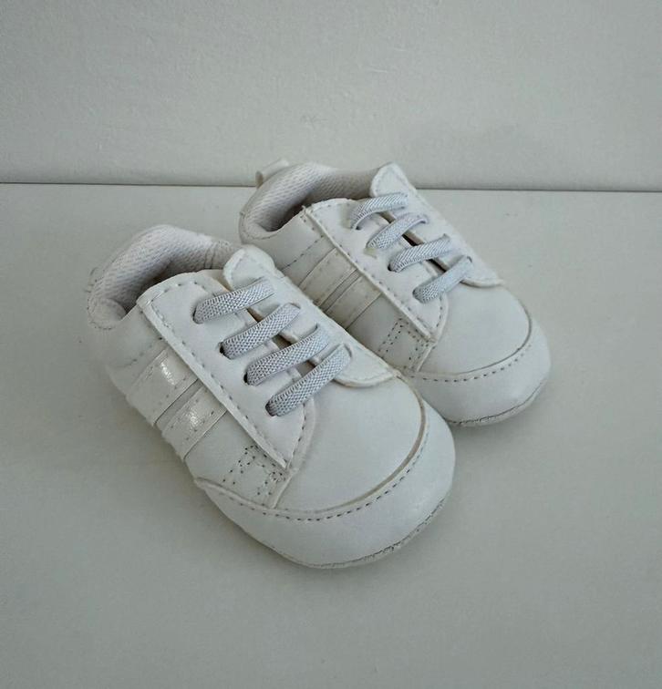 Witte baby sneakers babyschoentjes veters instappers wit 1, Kinderen en Baby's, Babykleding | Schoentjes en Sokjes, Nieuw, Jongetje of Meisje