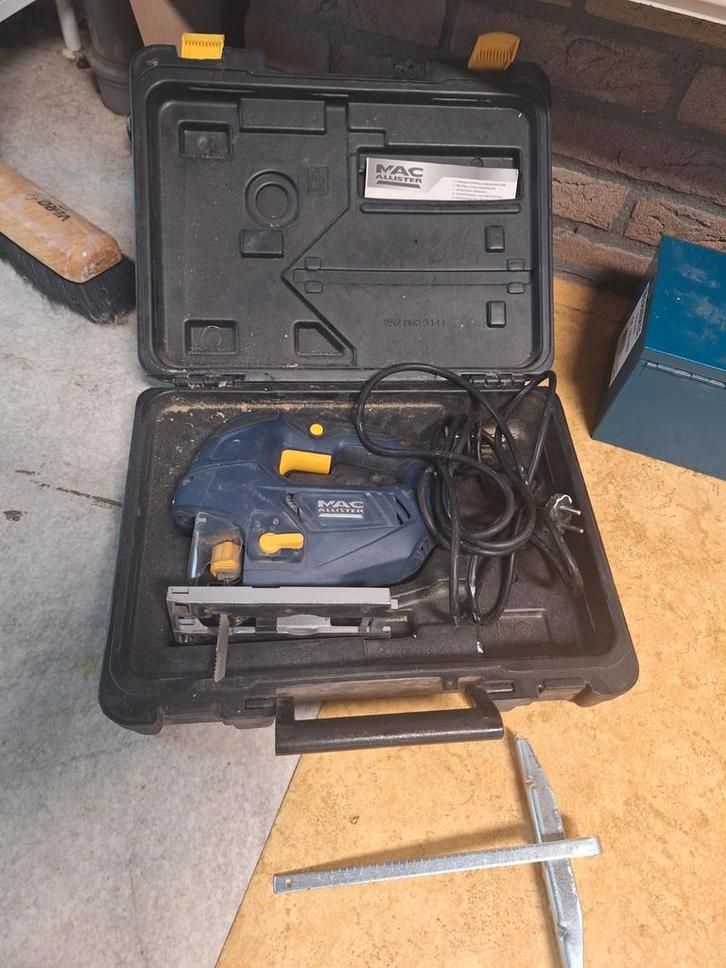Mac Allister Decoupeerzaag in Koffer, Doe-het-zelf en Verbouw, Gereedschap | Zaagmachines, Gebruikt, Decoupeerzaag, Minder dan 600 watt