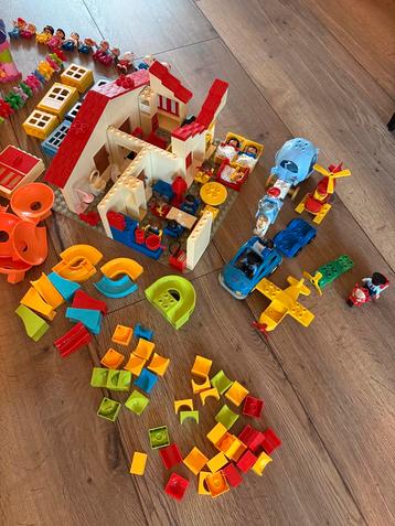 Grote partij Lego Duplo beschikbaar voor biedingen