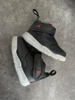 Jordans 19.5 sneakers, Ophalen of Verzenden, Zo goed als nieuw, Meisje, Schoentjes