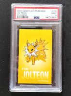 Jolteon #135  PSA 9, Ophalen of Verzenden, Zo goed als nieuw