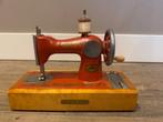 Vintage kindernaaimachne, Antiek en Kunst, Ophalen