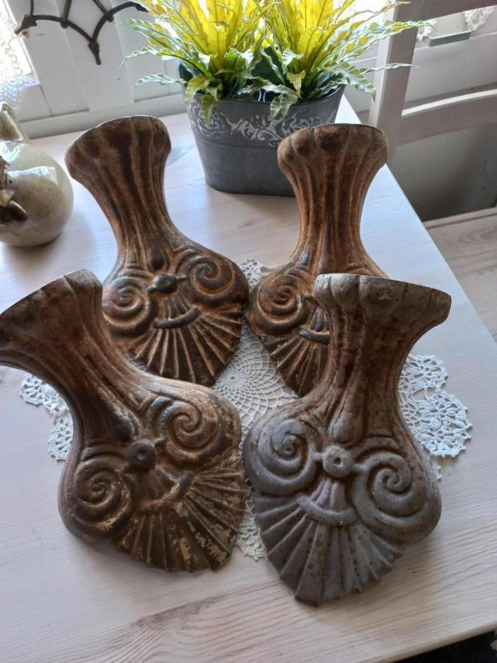 4 Franse antieke badkuippoten van gietijzer, Antiek en Kunst, Curiosa en Brocante, Ophalen of Verzenden