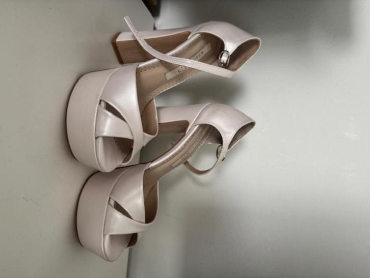 Platuea schoenen, Kleding | Dames, Schoenen, Nieuw, Schoenen met hoge hakken, Overige kleuren, Ophalen of Verzenden