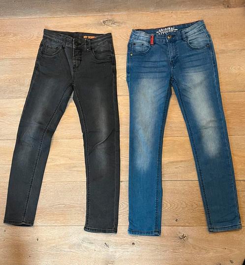 Broeken jeans 2 stuks in nieuwstaat oa HEMA maat 140, Kinderen en Baby's, Kinderkleding | Maat 140, Zo goed als nieuw, Jongen
