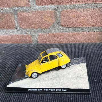 1:43 UH CITROËN 2CV JAMES BOND 007 ……. 10,- beschikbaar voor biedingen