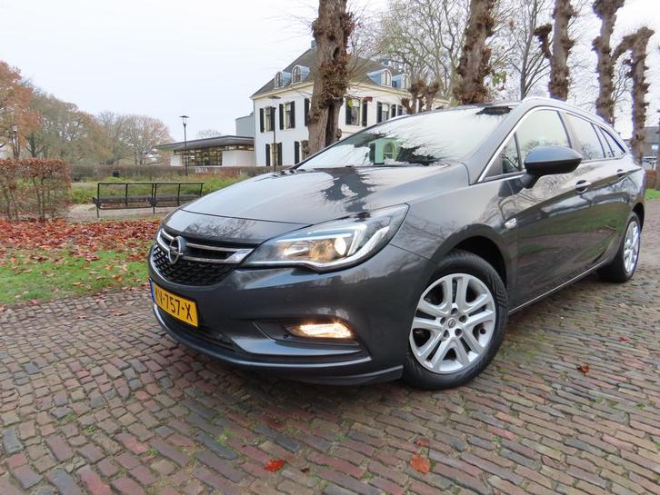 Opel Astra Sports Tourer 1.0 Business+ Achteruitrijcamera Ca, Auto's, Opel, Bedrijf, Te koop, Astra, ABS, Airbags, Airconditioning