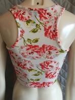 Gebloemde croptop UK2LA maat xs (2b30), Tweedehands verkoop, Tweedehands verkoop, Ophalen of Verzenden, Korte mouw