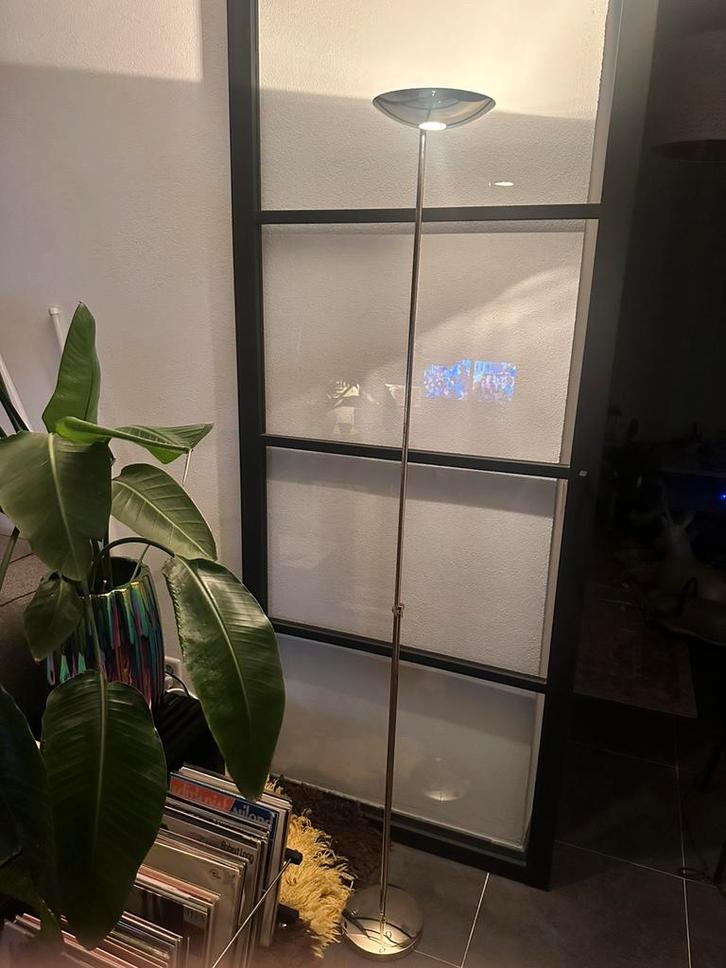 Estiluz icons vloerlamp jaren 70 satijn goud, Huis en Inrichting, Lampen | Vloerlampen, Zo goed als nieuw, Ophalen of Verzenden