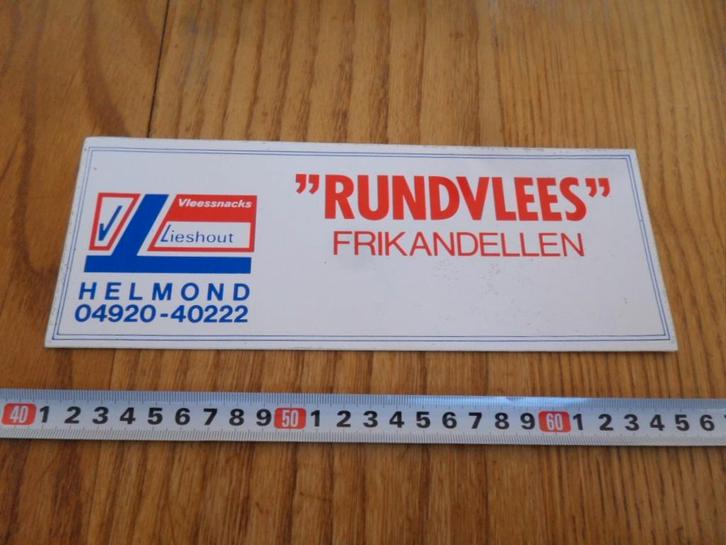 sticker Helmond van Lieshout Vleessnacks RUNDVLEES Frikandel, Hobby en Vrije tijd, Stickers en Plaatjes, Zo goed als nieuw, Sticker