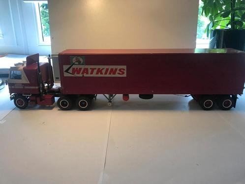 Chevrolet Titan Watkins USA Truck Modelbouw AMT 1:25, Hobby en Vrije tijd, Modelbouw | Auto's en Voertuigen, Gebruikt, Truck, 1:50 of kleiner