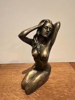 Bronzen beeld van knielende vrouw - Erotique Collectie, Ophalen of Verzenden