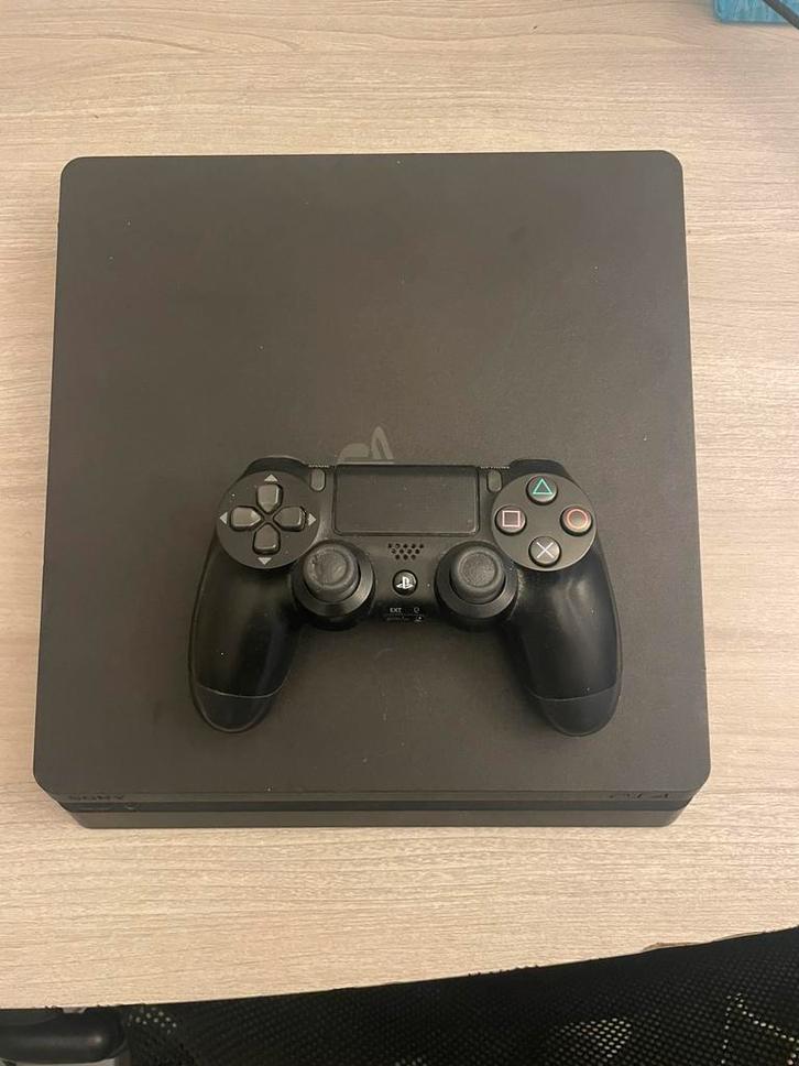 Ps4 slim + controller, Spelcomputers en Games, Spelcomputers | Sony PlayStation 4, Zo goed als nieuw, Slim, Met 1 controller, Ophalen