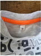 Grijze trui Met letters Maat 68 h4, Kinderen en Baby's, Babykleding | Maat 68, Zeeman, Onbekend, Ophalen of Verzenden, Zo goed als nieuw