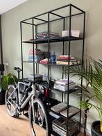 Zwarte stalen vakkenkast – Goossens, Ophalen, 50 tot 100 cm, Zo goed als nieuw, 150 tot 200 cm