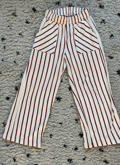 Leuke wit rood gestreepte broek van de Zara, Kinderen en Baby's, Kinderkleding | Maat 140, Gebruikt, Meisje, Broek, Ophalen of Verzenden