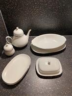 Hutschenreuter Olivia 63 ontbijtservies, Antiek en Kunst, Antiek | Servies compleet, Ophalen