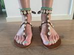 Aqua blauwe Ibiza sandaaltjes met schelpen Hot Lava maat 39, Kleding | Dames, Blauw, Zo goed als nieuw, Sandalen of Muiltjes, Ophalen of Verzenden