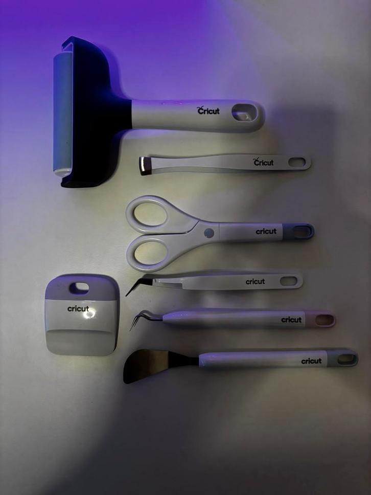 Cricut joy xtra tools, Hobby en Vrije tijd, Knutselen, Zo goed als nieuw, Gereedschap of Toebehoren, Ophalen