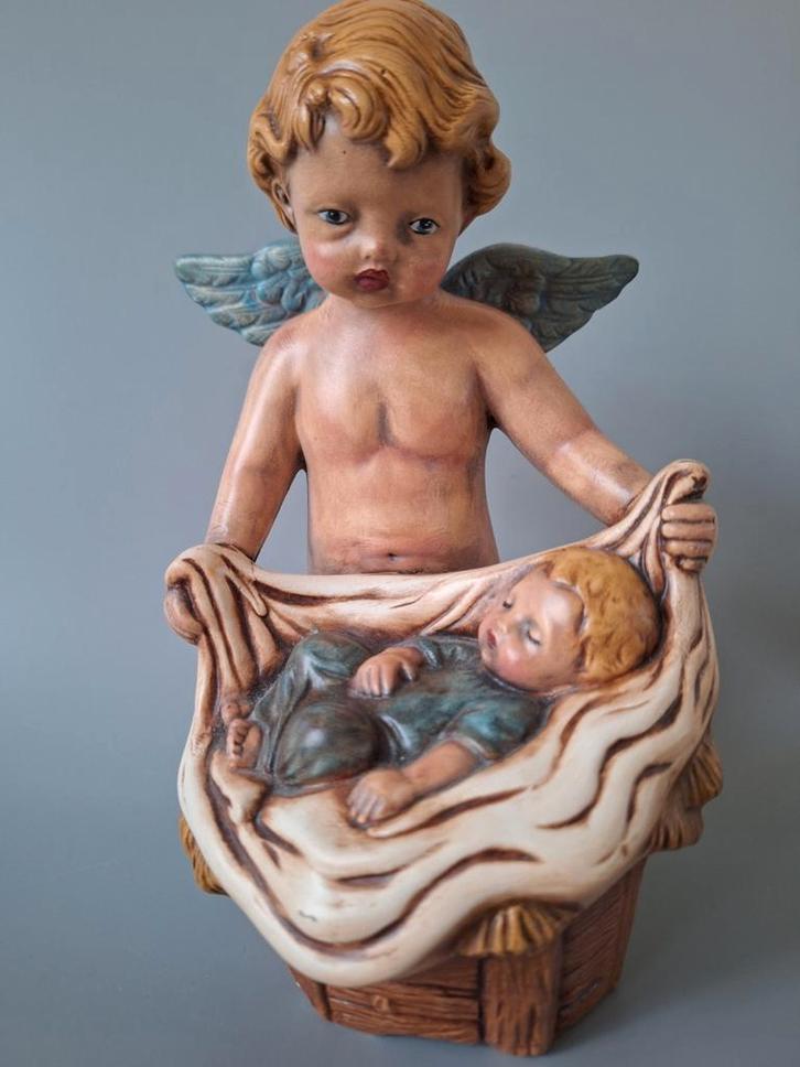 Prachtig beeldje Engel met Kind keramiek kunst, Diversen, Kerst, Zo goed als nieuw, Ophalen of Verzenden