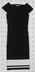 Nikkie lange zwarte jurk met witte baan, korte mouw LBD, 34, Maat 34 (XS) of kleiner, Nikkie, Ophalen of Verzenden, Onder de knie