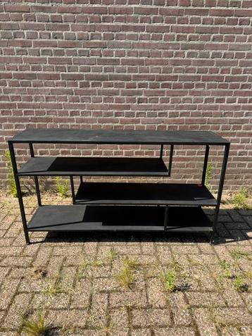 Zwart dressoir