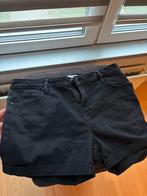 Korte broek zwart, Ophalen of Verzenden, Zo goed als nieuw, Zwart, W33 - W36 (confectie 42/44)