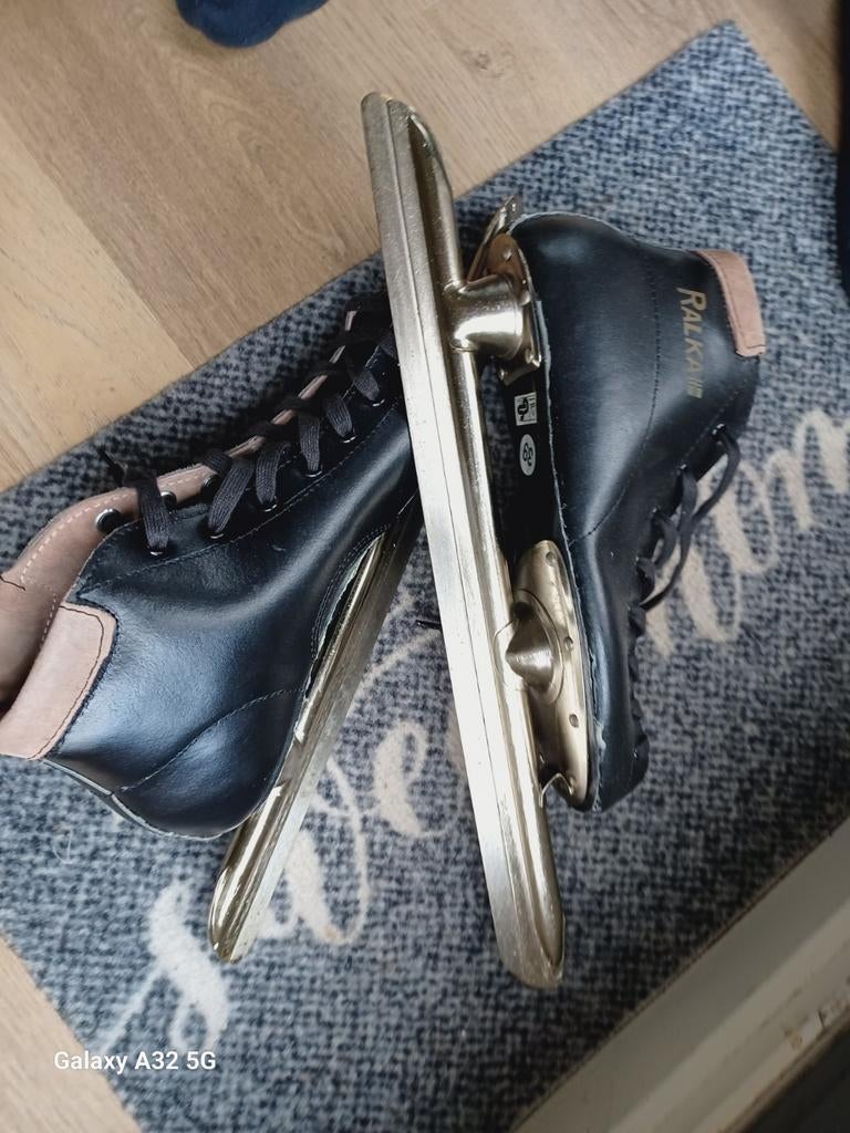 Ralca dames schaatsen, Sport en Fitness, Schaatsen, Ophalen of Verzenden, Kunstschaatsen, Overige merken