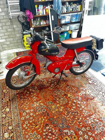 Kreidler florett eitank 1964 schowroomstaat beschikbaar voor biedingen