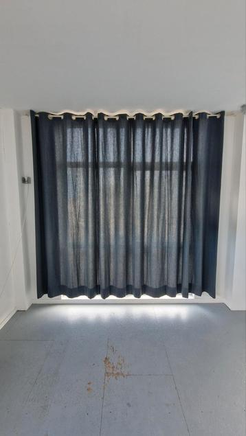 2x B400cm x H240cm gordijn antracietgrijs + ophangrails  beschikbaar voor biedingen
