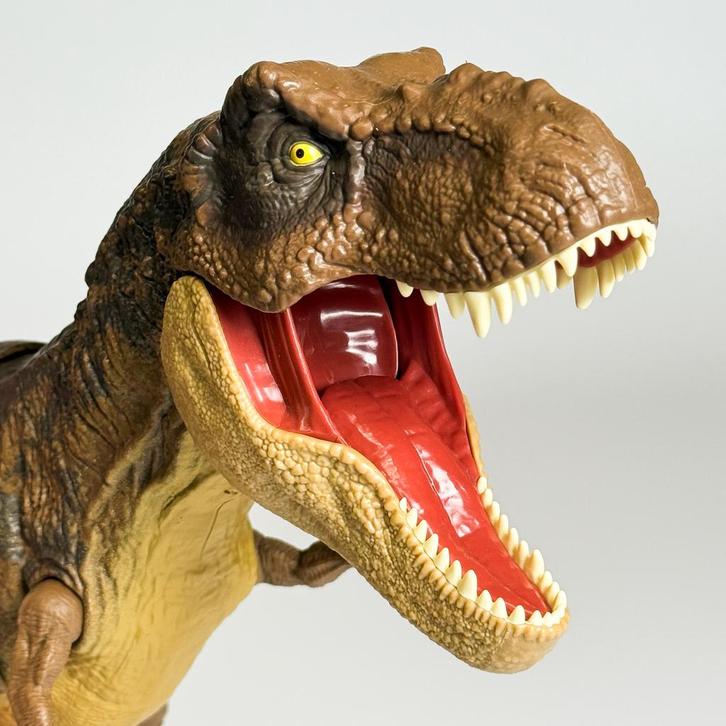 Jurassic World T-Rex Mattel met geluid en DNA code, Kinderen en Baby's, Speelgoed | Actiefiguren, Zo goed als nieuw, Ophalen of Verzenden