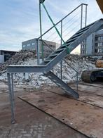Stalentrap trap staal met bordes zeer netjes, Doe-het-zelf en Verbouw, Ladders en Trappen, Ophalen, Zo goed als nieuw, 2 tot 4 meter