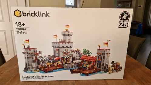 LEGO Bricklink Medieval Seaside Market 910047Nieuw en Sealed, Kinderen en Baby's, Speelgoed | Duplo en Lego, Nieuw, Lego, Complete set