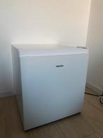 TOMADO mini koelkast TRM4401W, Ophalen, Minder dan 85 cm, Energieklasse A of zuiniger, 45 tot 60 cm