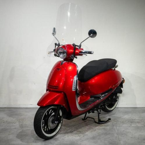 kappenset rood nieuw btc ceo nimoto ceo djjd advengarde, Fietsen en Brommers, Brommeronderdelen | Scooters, Nieuw, Overige merken