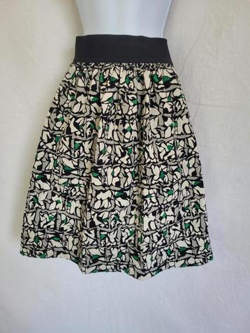 Leuke zwart-witte rok groen accent mt M/L merk Happy Scirtt beschikbaar voor biedingen