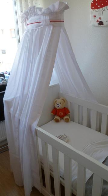 Hemeltje baby met piekstok beschikbaar voor biedingen