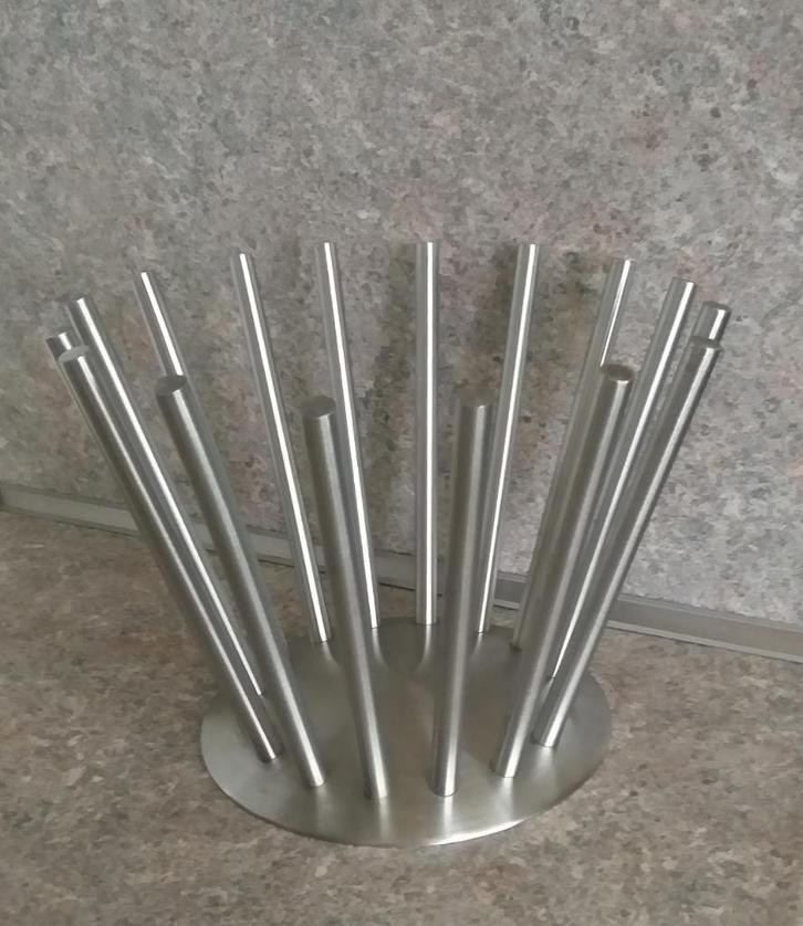 Fruitschaal design Zack Stiletto, Huis en Inrichting, Woonaccessoires | Schalen en Manden, Zo goed als nieuw, Schaal, Rond, Overige materialen