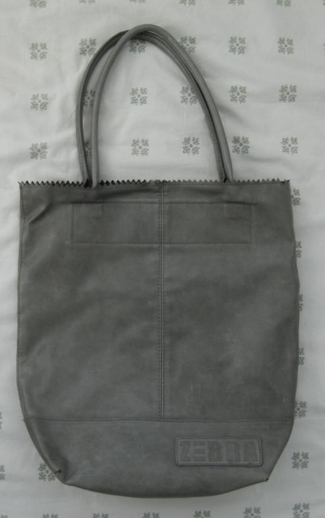 Zebra grijze tas, shopper met binnentasje, werk tas A4, leer, Sieraden, Tassen en Uiterlijk, Tassen | Damestassen, Zo goed als nieuw