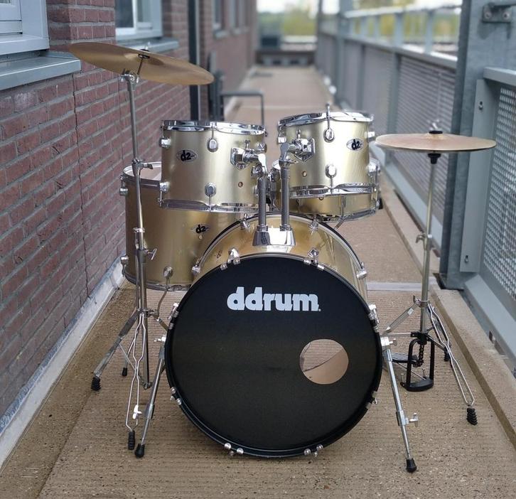 FRAAI DDRUM BEGINNERS DRUMSTEL COMPLEET IN PRIJS VERLAAGD, Muziek en Instrumenten, Drumstellen en Slagwerk, Zo goed als nieuw