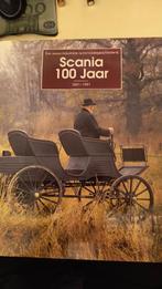 Boek historie Scania 100 jaar Nederlands, Ophalen of Verzenden, 1:32 tot 1:50, Auto, Overige merken