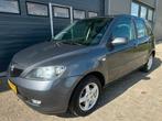 Mazda 2 1.4 Touring AIRCO, TREKHAAK NETTE AUTO!, Auto's, Voorwielaandrijving, 1025 kg, Gebruikt, Zwart