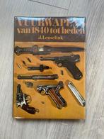Diverse boeken militair messen pistolen geweren bajonetten, Ophalen of Verzenden
