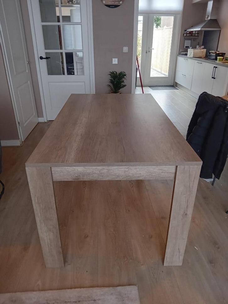 Zeer nette eettafel, Huis en Inrichting, Tafels | Eettafels, Gebruikt, 50 tot 100 cm, 200 cm of meer, Vier personen, Rechthoekig