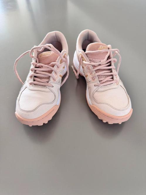 Hockeyschoen - Asics Gel Lethal Field - maat 39.5, Sport en Fitness, Hockey, Zo goed als nieuw, Schoenen, Ophalen of Verzenden