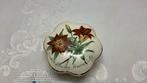 Royal worcester , palissy, pillen of sieraden doos., Ophalen of Verzenden