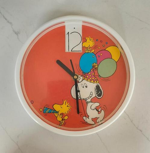 Snoopy klok wandklok kinderkamer verzamelaar, Huis en Inrichting, Woonaccessoires | Klokken, Ophalen of Verzenden