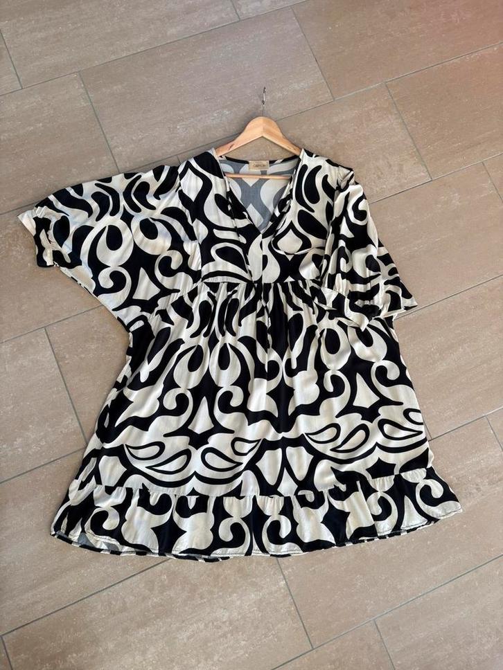 Jurk, tuniek Cartoon, Kleding | Dames, Blouses en Tunieken, Zo goed als nieuw, Maat 42/44 (L), Ophalen of Verzenden